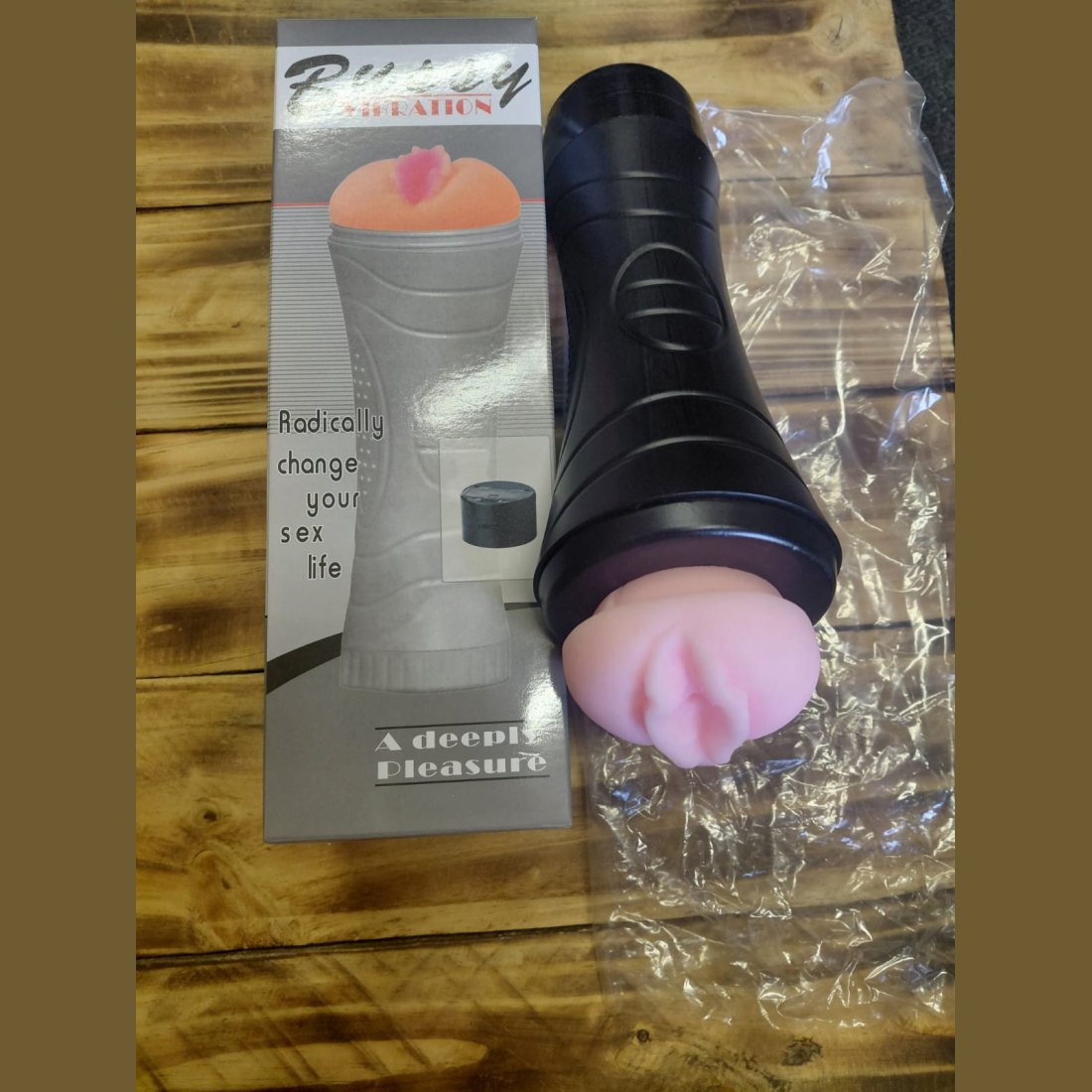 Bussy Vibrating Mastubator for Him